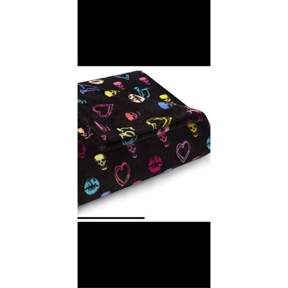 Betsey Johnson Black Blanket with Neon Accents - Picture 10 of 10